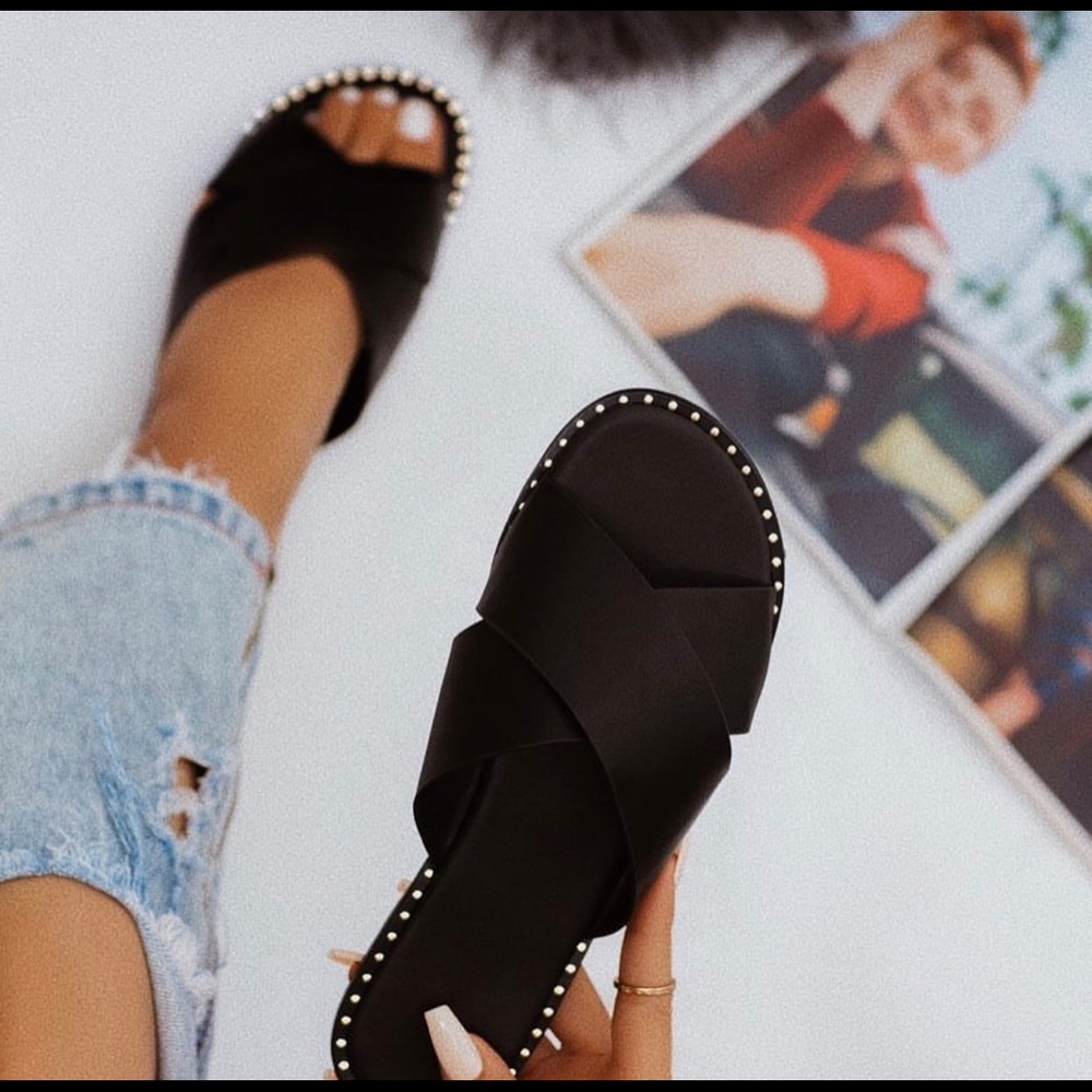 A beautiful sandal new never used